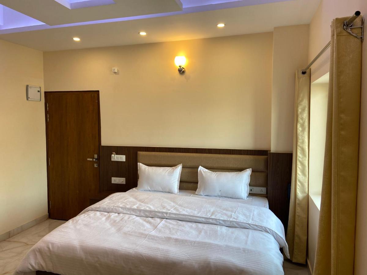 Hotel Tulsi Villa 데라둔 외부 사진